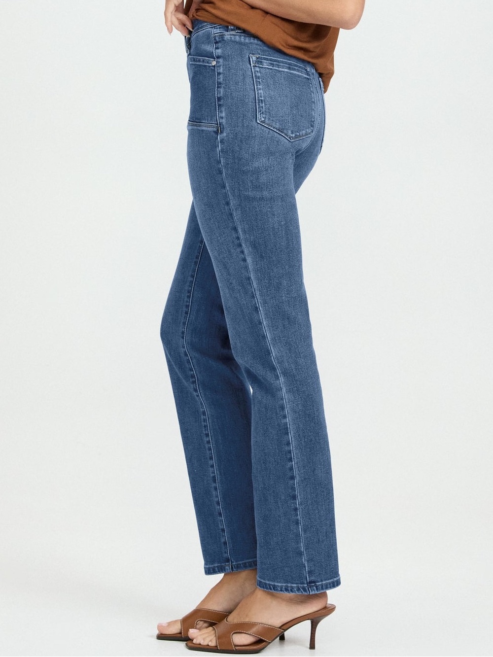 LAURA NWT Straight Leg Denim
